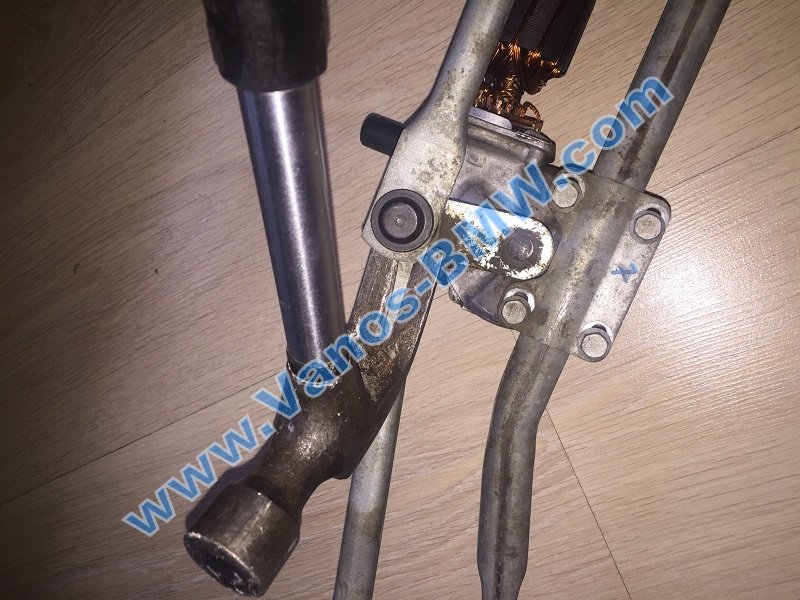 thumbnail image 2 of BMW X5 E70 RHD Front Wiper Motor - BMPARTS.LV - Fits 61614418699 61617200513 - Next Day Dispatch 2 of 6